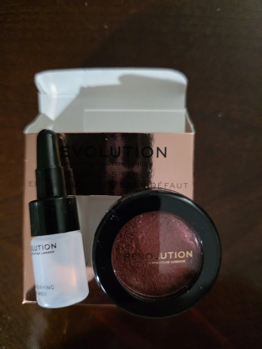 Revolution Shimmer Eyeshadow - Berry Plum